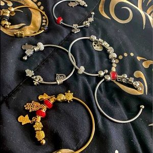 6 Bracelet bundle 2 gold 4silver